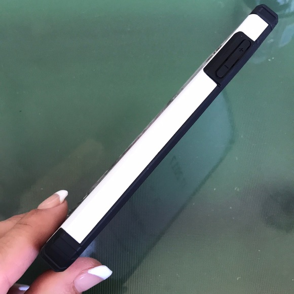 Samsung Galaxy J7 Case. Brand new - Picture 2 of 4